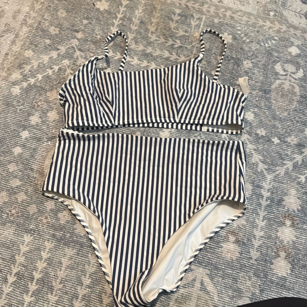Lululemon swim suit top and bottom, XL, Navy and white stripes.